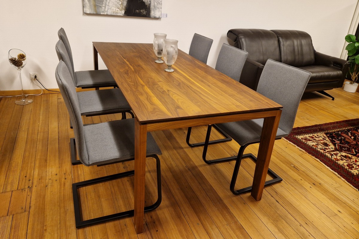 Seetal TOPAS Tisch Nussbaum