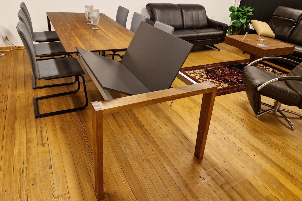 Seetal TOPAS Tisch Nussbaum