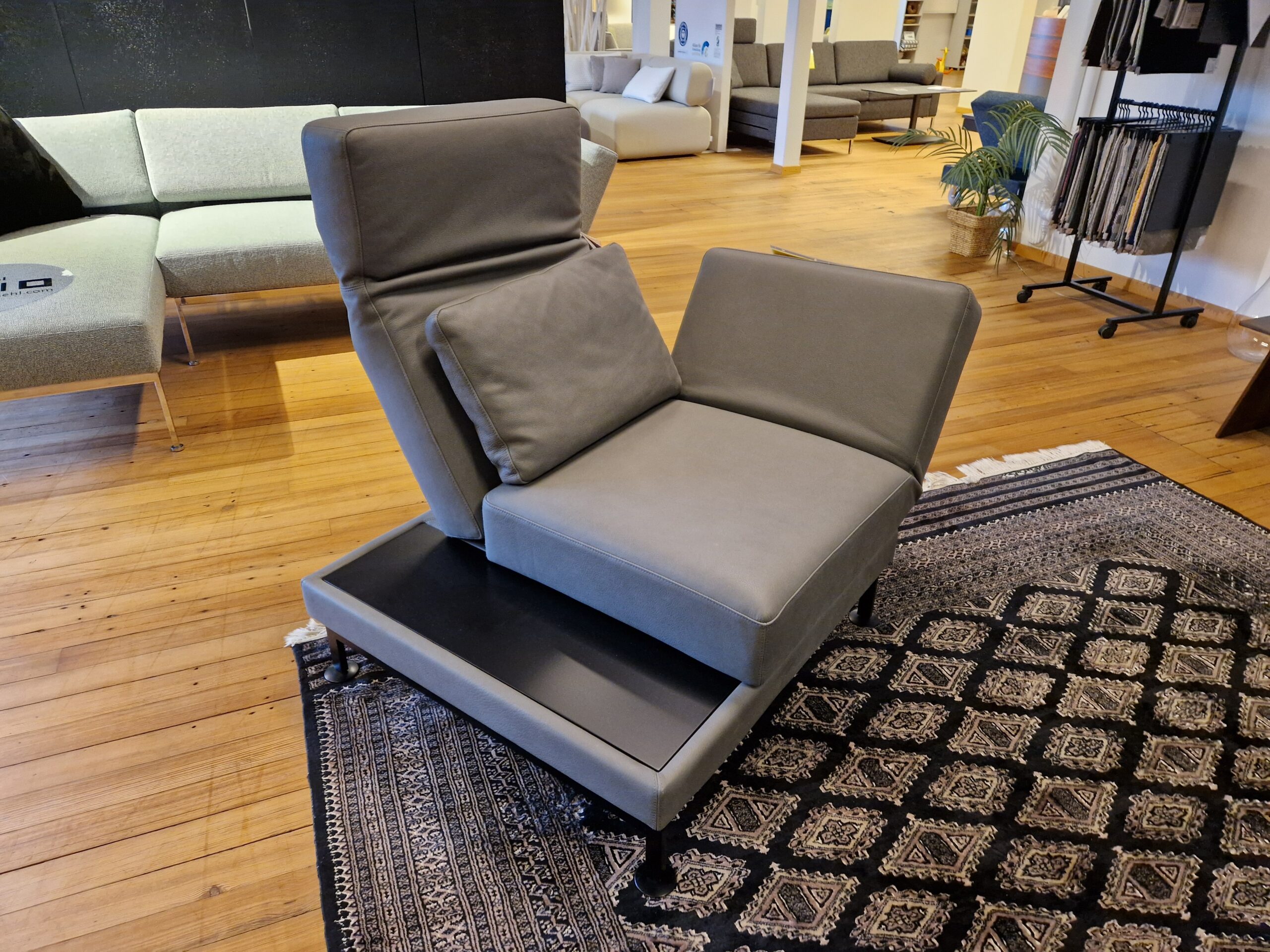 Sessel Brühl Moule Small mit Ablage links