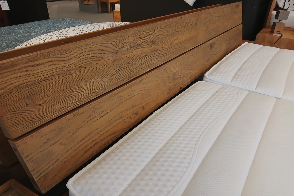 Hasena Oakwild schwebend