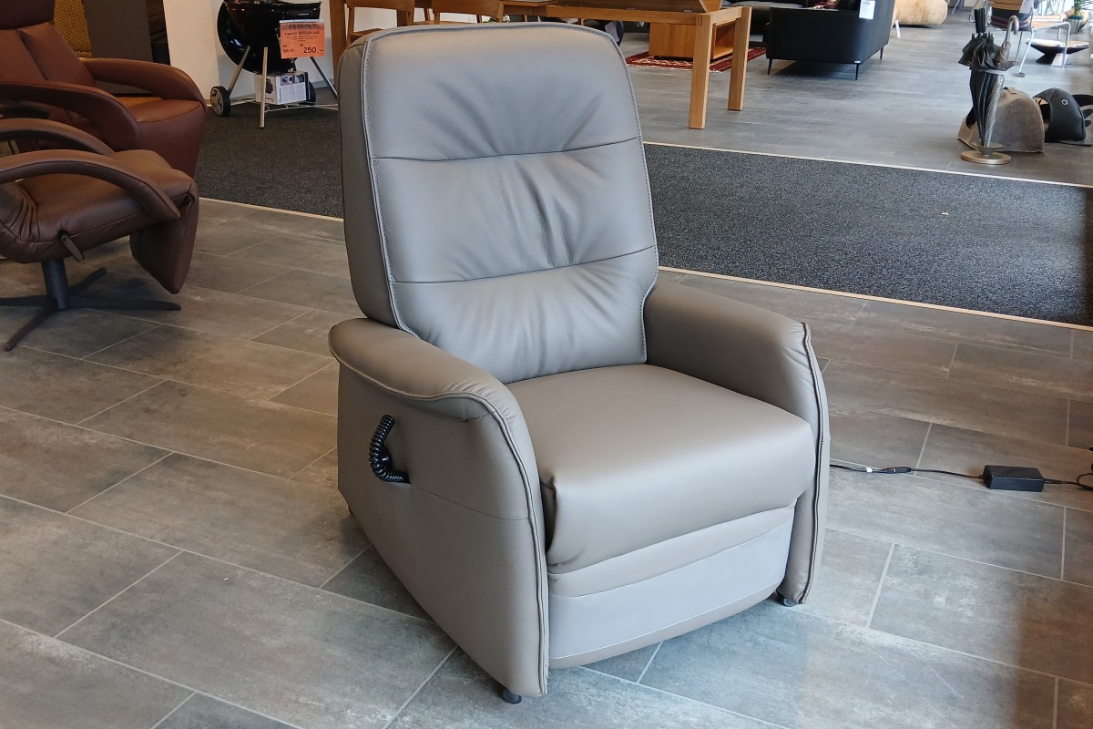 Sessel mit Aufstehhilfe elektrisch